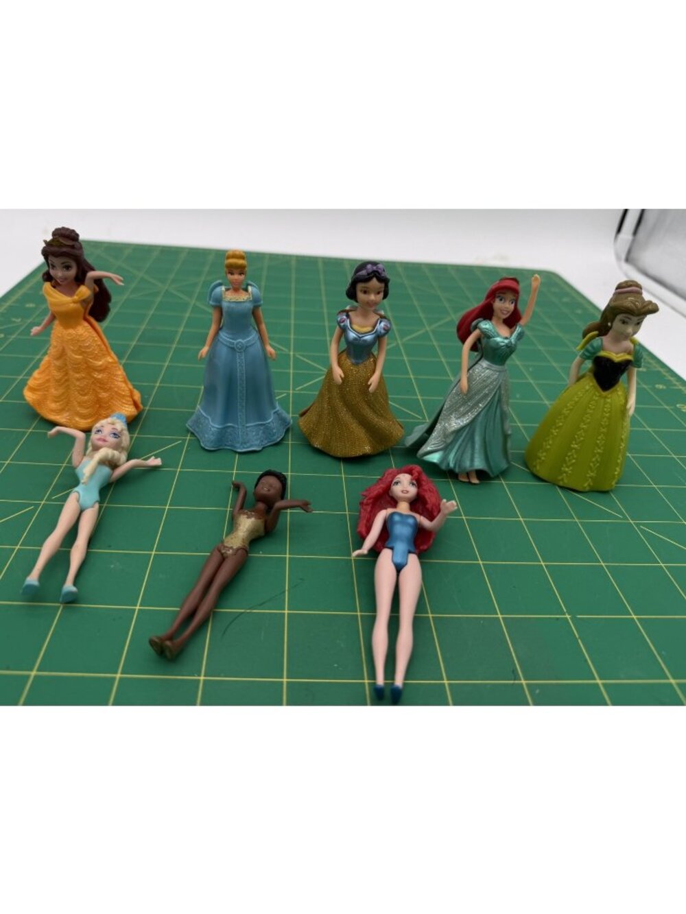 Disney Princesses Polly Pocket Magiclips Belle, Snow White, Merrida, Cinderella